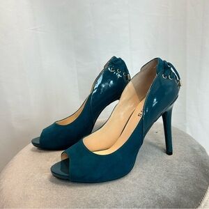 Guess teal aquamarine blue patent lace-up faux suede peep toe high heels 8